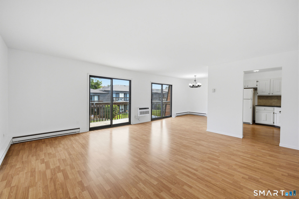 255 Strawberry Hill Avenue - Photo 3