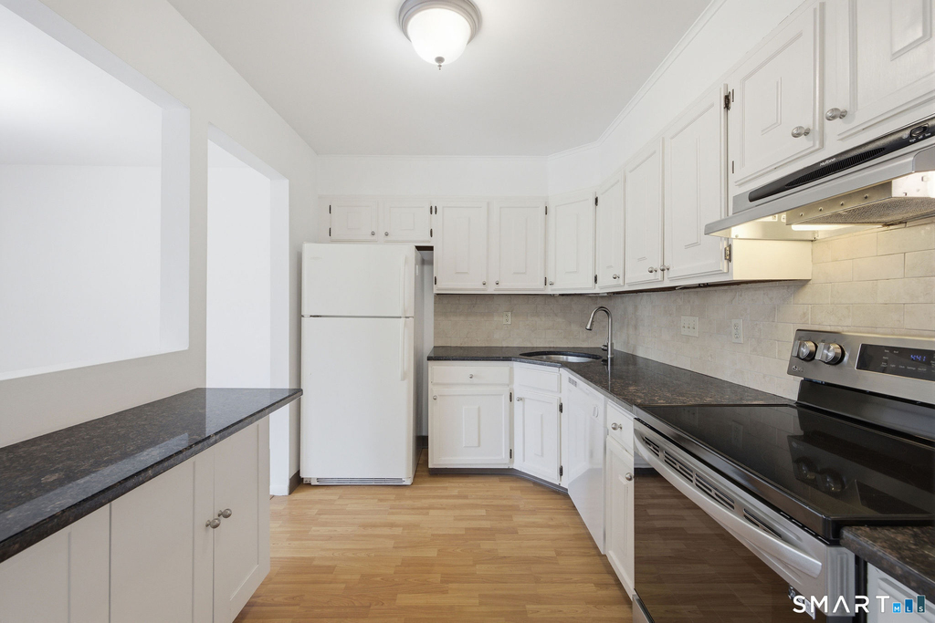 255 Strawberry Hill Avenue - Photo 9