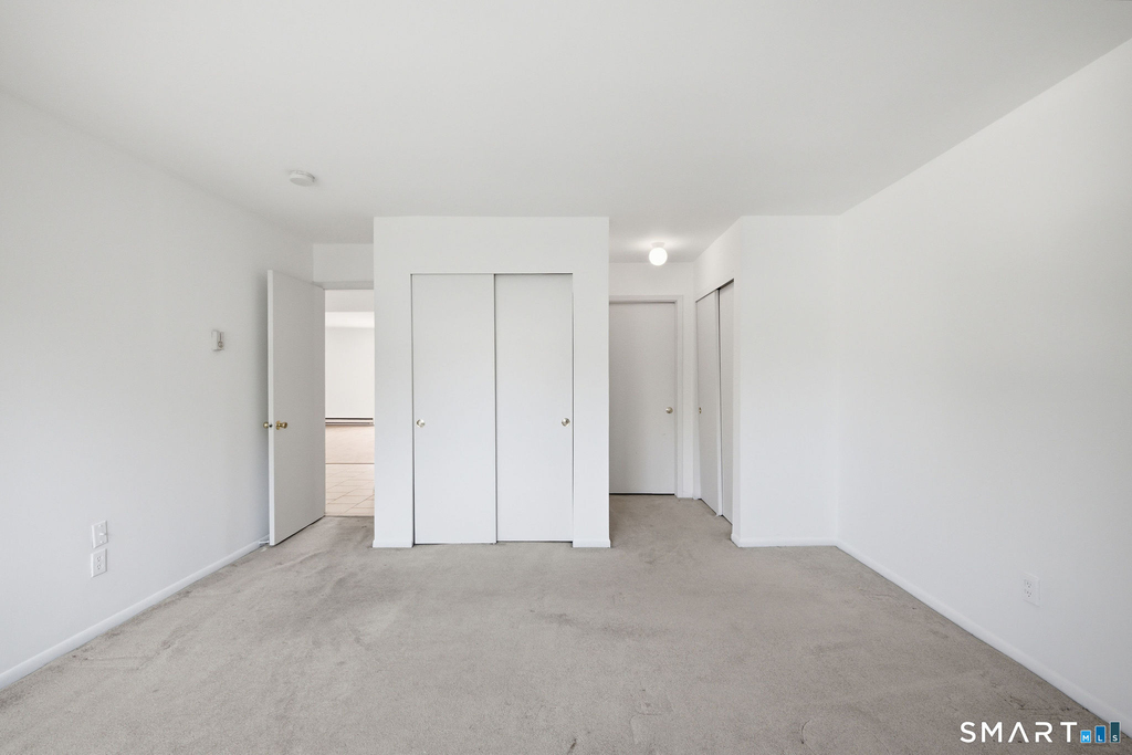255 Strawberry Hill Avenue - Photo 17