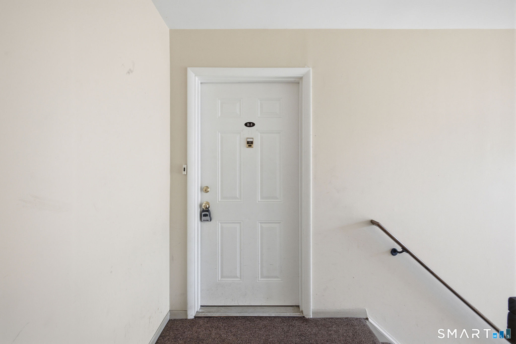 255 Strawberry Hill Avenue - Photo 21