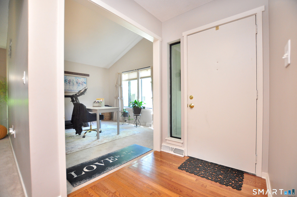 16 Applewood Lane - Photo 3