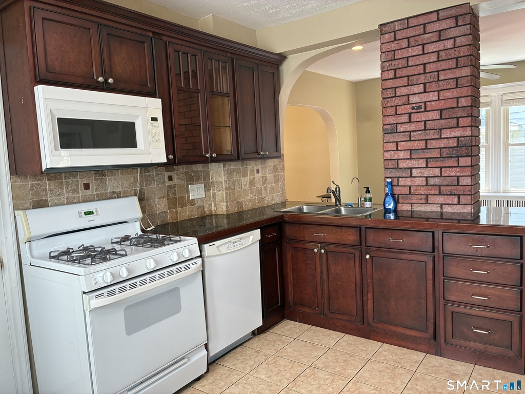 51 Nesbit Avenue - Photo 2