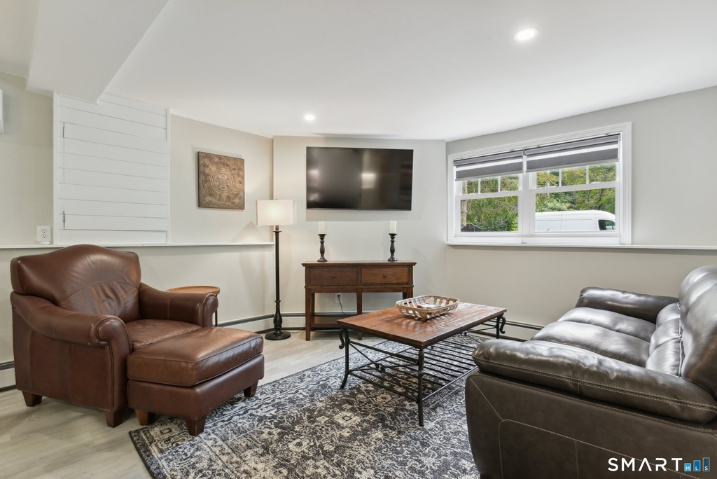 85 Michael Drive - Photo 23
