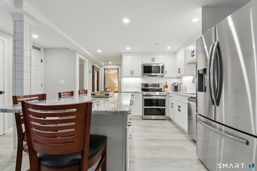 85 Michael Drive - Photo 25