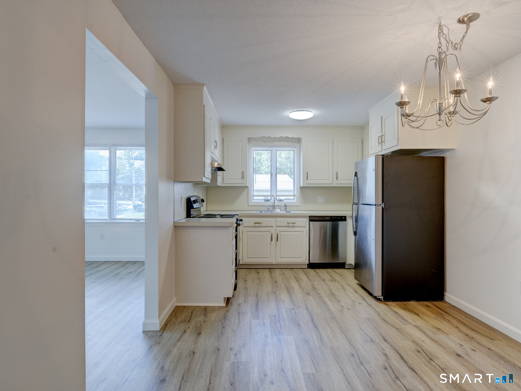 54 Oak Street - Photo 10