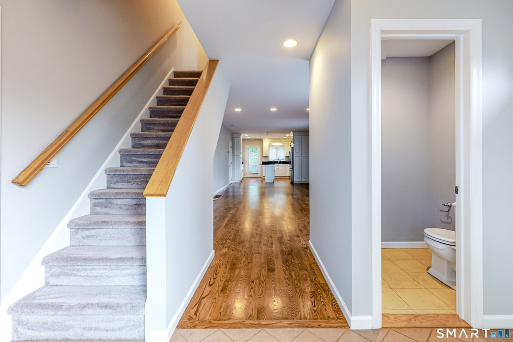 33 Green Lane - Photo 4