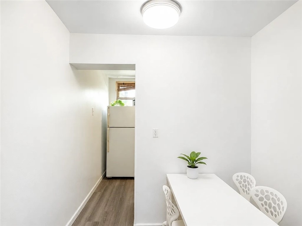5846 Bartlett St - Photo 9