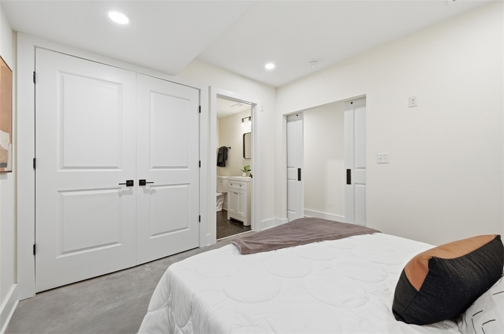 1361 Hawthorne St - Photo 22