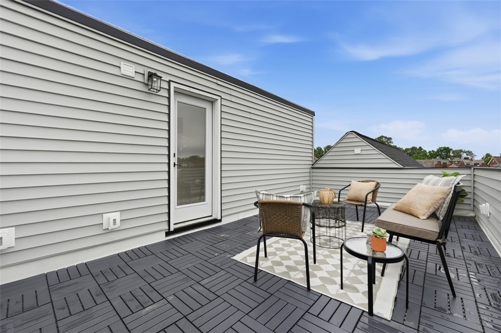 1361 Hawthorne St - Photo 34