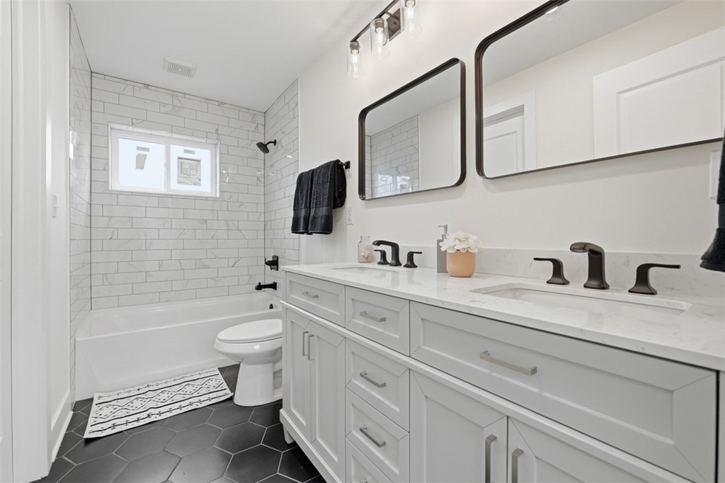1361 Hawthorne St - Photo 28