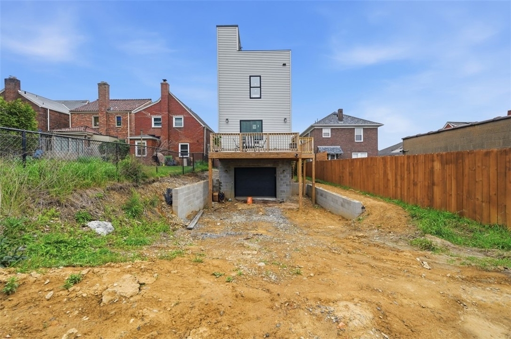 1361 Hawthorne St - Photo 40