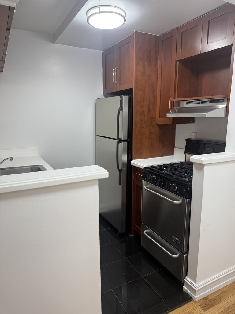 440 East 78th Street - Photo 7