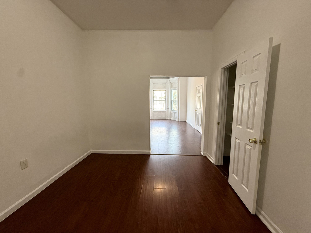 232 Covert Street - Photo 2