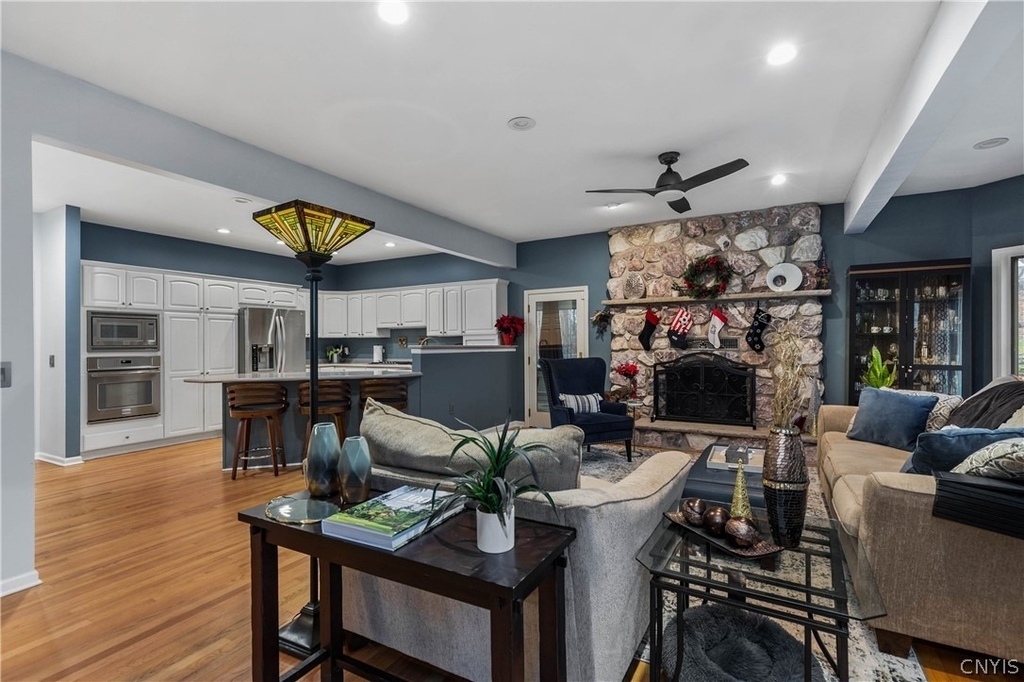 4892 Macgregor Lane - Photo 6