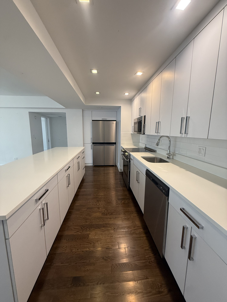 219 East 69th Street - Photo 12
