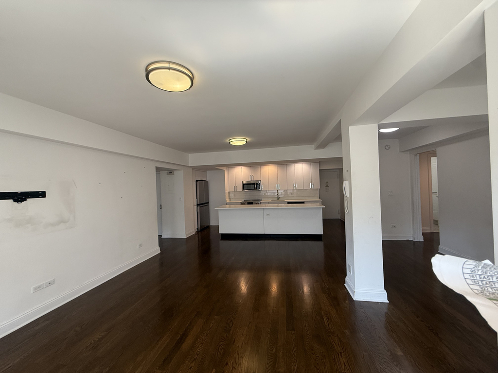 219 East 69th Street - Photo 10