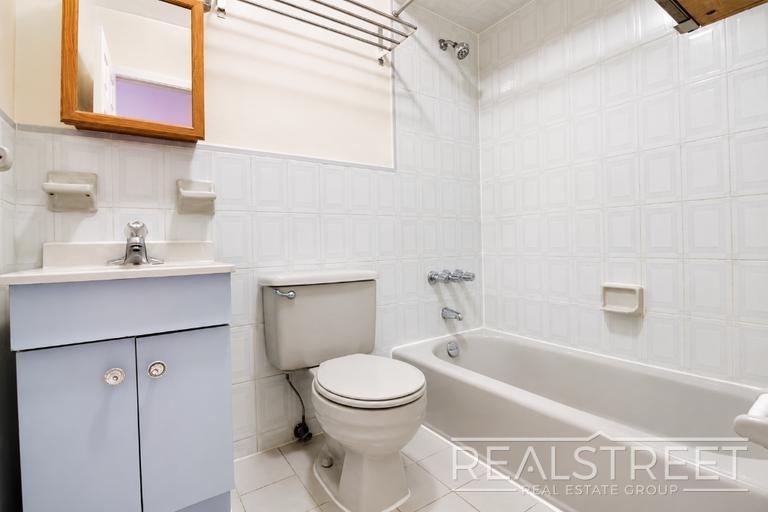 283 Sackett St - Photo 5