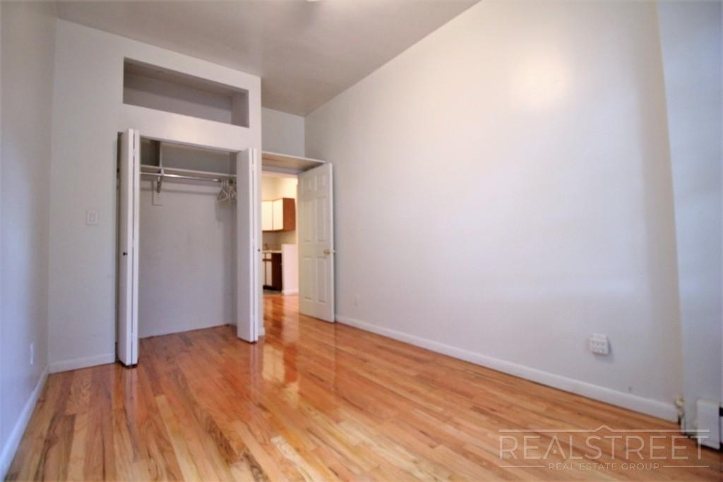 283 Sackett St - Photo 3