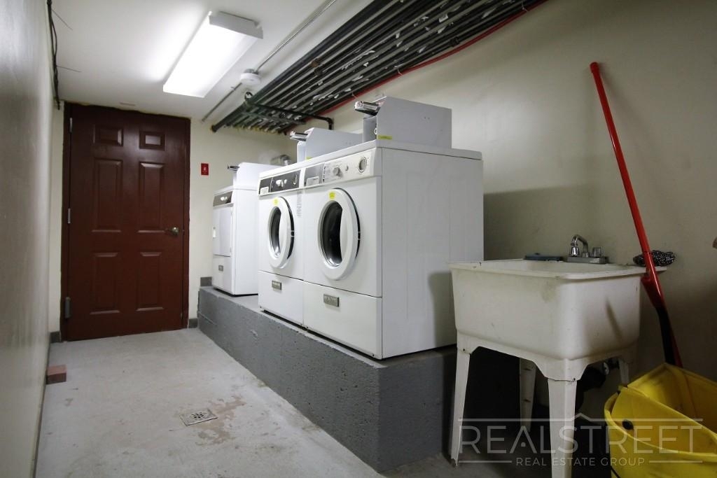 479 Hicks St - Photo 8