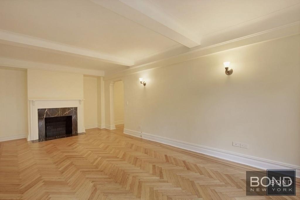 East 68th Street - Photo 6