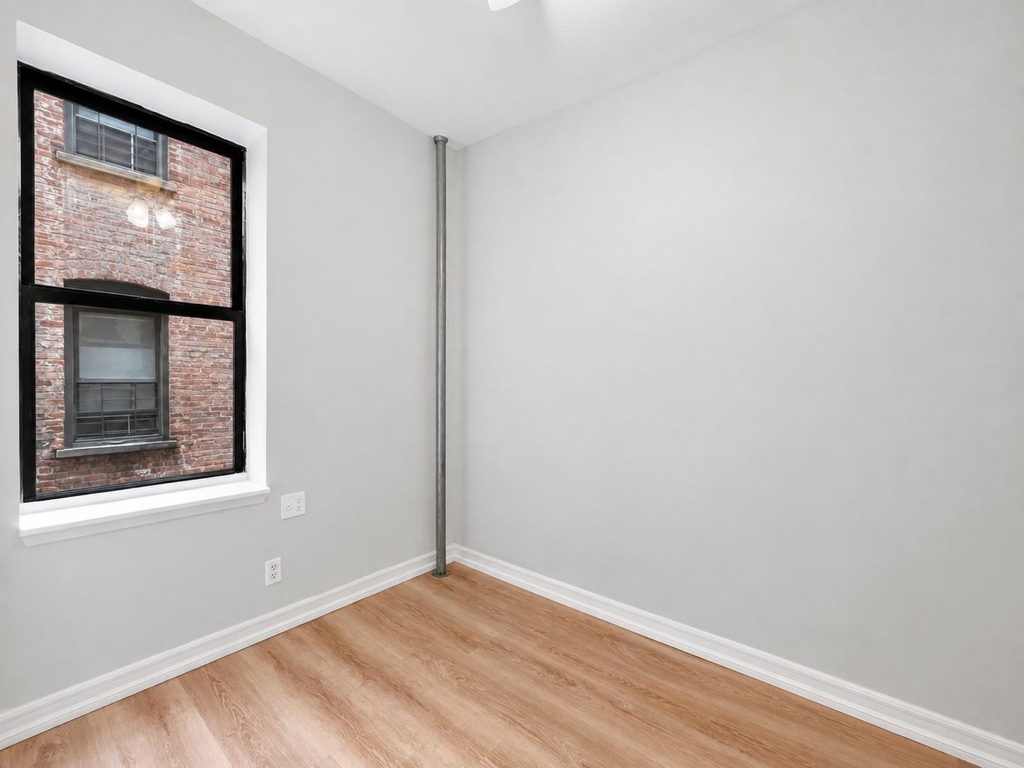 3415 Broadway - Photo 4