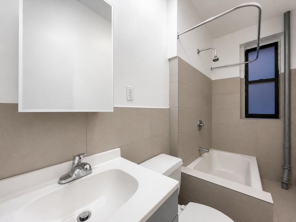 3415 Broadway - Photo 7