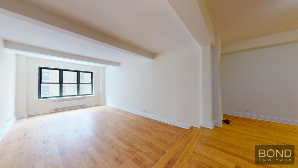 East 56th Street - Photo 2
