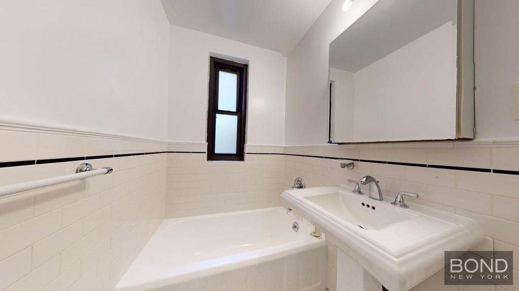 East 56th Street - Photo 14