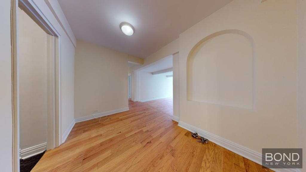 East 56th Street - Photo 12
