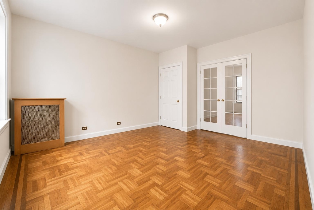 1803 Riverside Drive - Photo 5