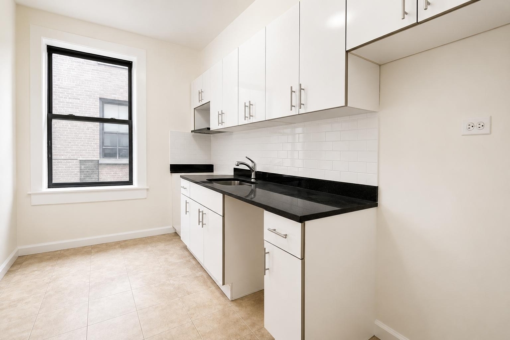 1803 Riverside Drive - Photo 9
