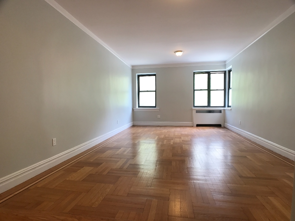 567 Fort Washington Avenue - Photo 0