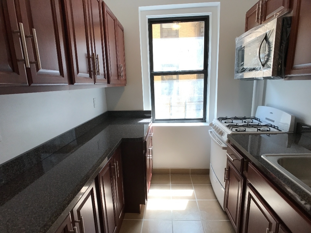 567 Fort Washington Avenue - Photo 11