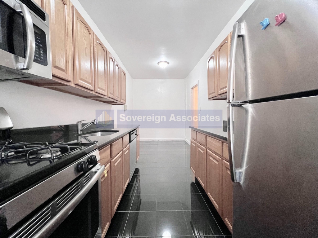 1803 Riverside Drive - Photo 6