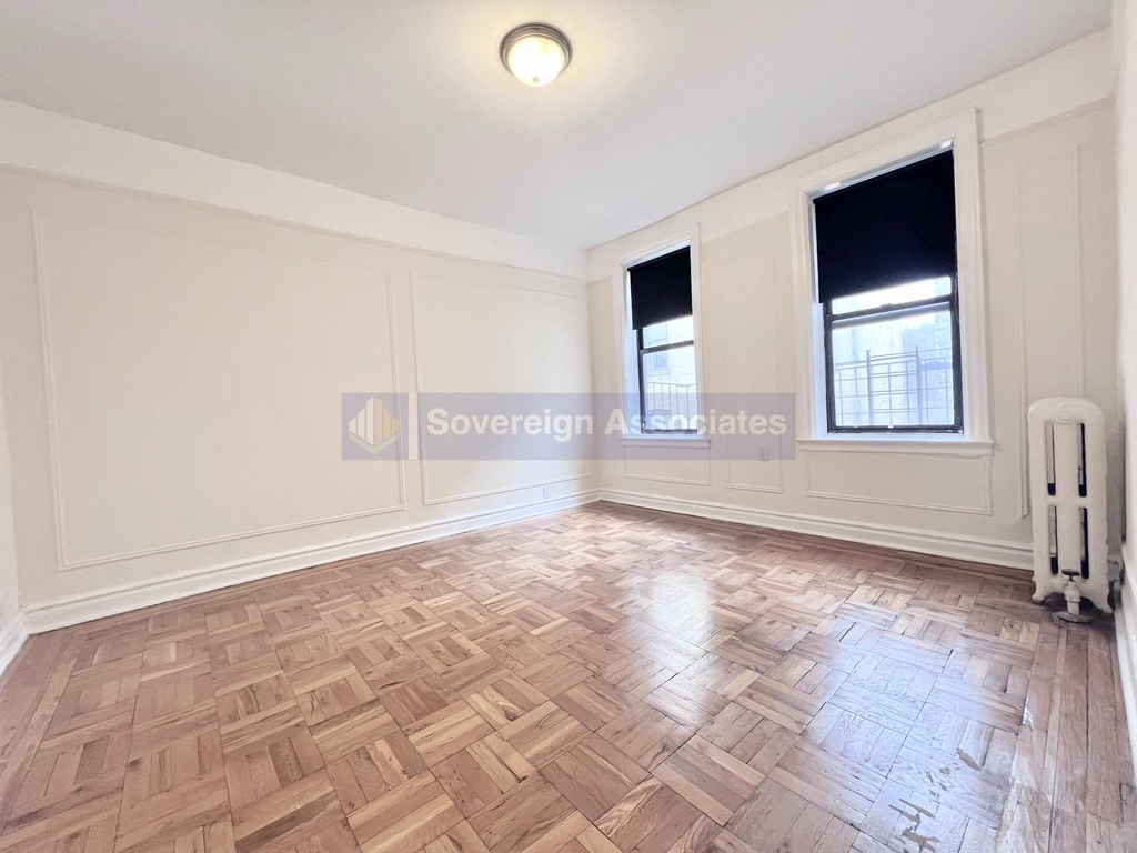1803 Riverside Drive - Photo 3