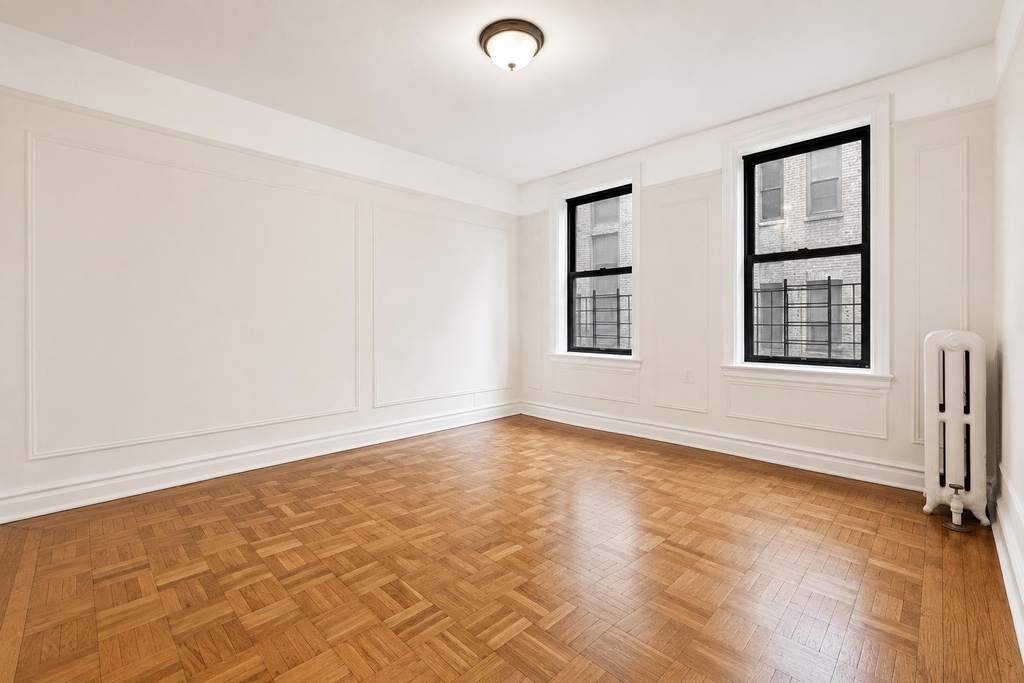 1803 Riverside Drive - Photo 4