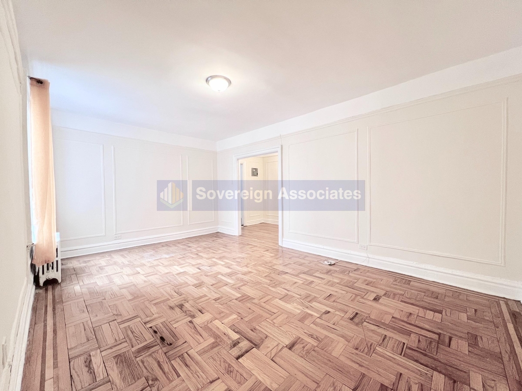 1803 Riverside Drive - Photo 2