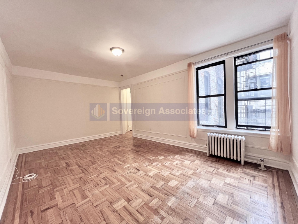 1803 Riverside Drive - Photo 1