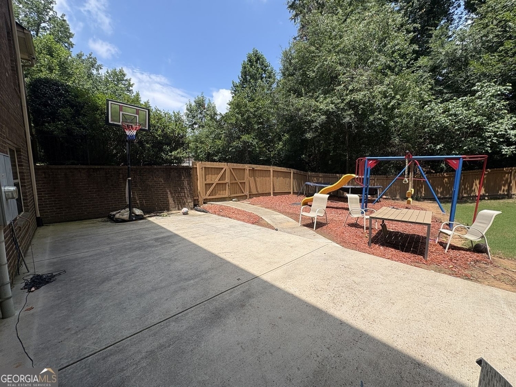 180 Village Green Court Sw - Photo 0