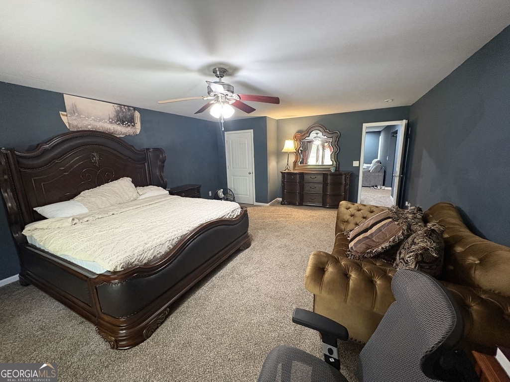 180 Village Green Court Sw - Photo 5