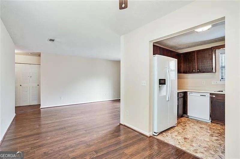 76 Sandalwood Circle - Photo 7