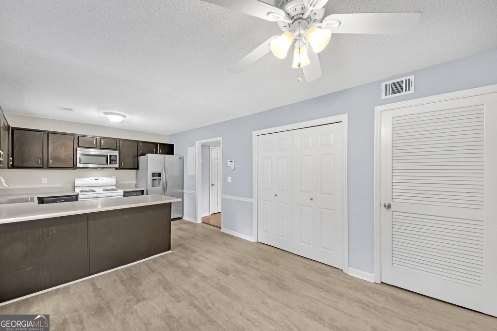 4000 Sand Wedge Circle Nw - Photo 2