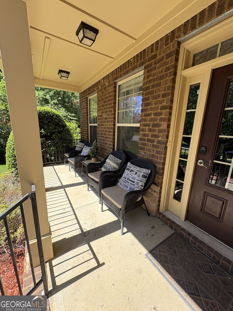 180 Village Green Court Sw - Photo 1