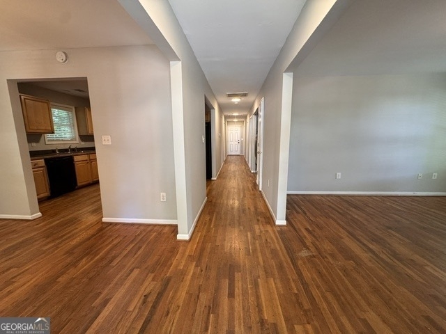 1142 Windsor Street Sw - Photo 12