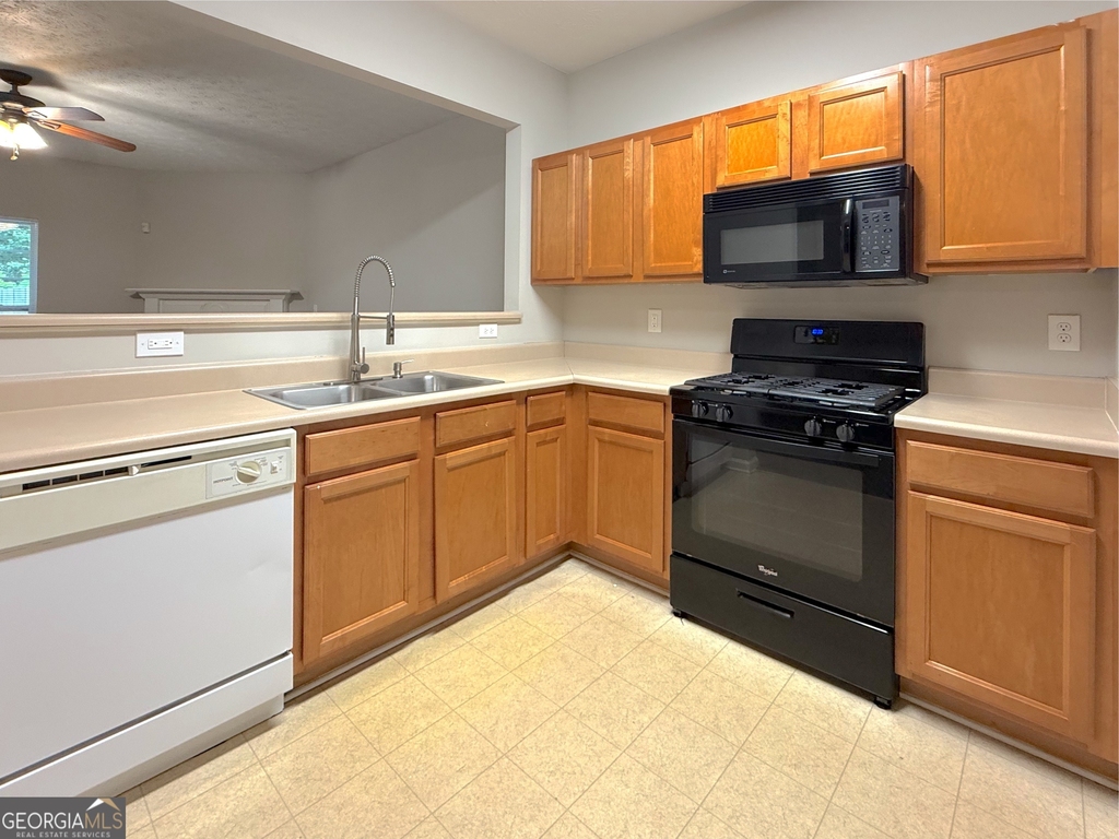 3845 Grovemont Place - Photo 9
