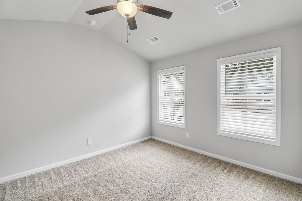 15 Sprayberry Road - Photo 18