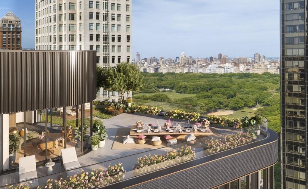 West 60th Street - Photo 19
