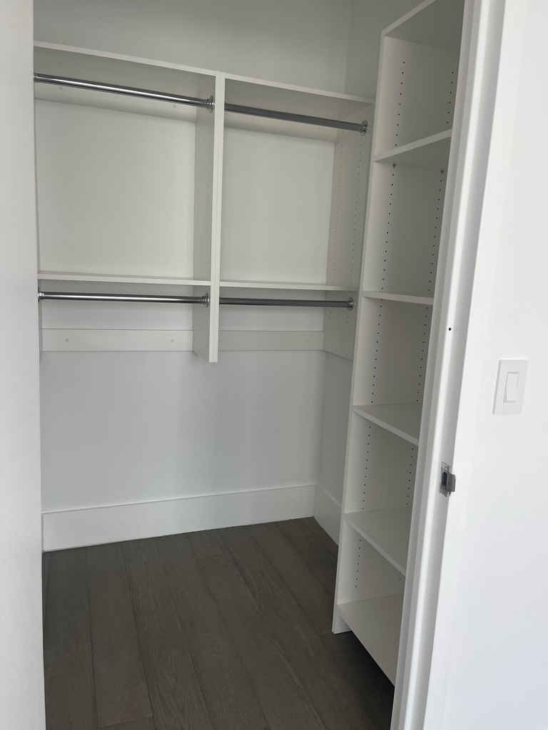 West 47th Street - Photo 8