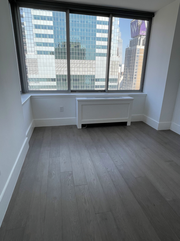 West 47th Street - Photo 3