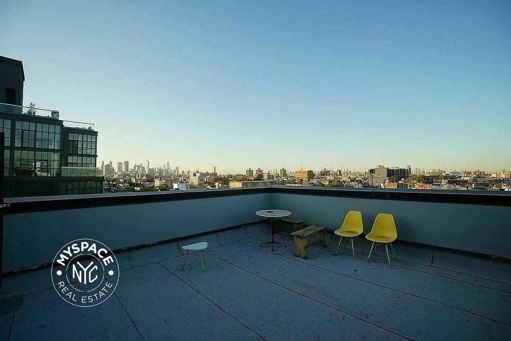 1052 Dean Street - Photo 5